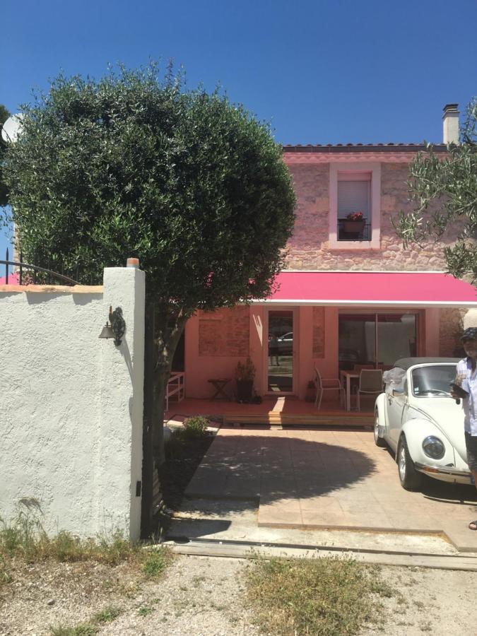 La Coccinelle Panzió Nîmes Kültér fotó