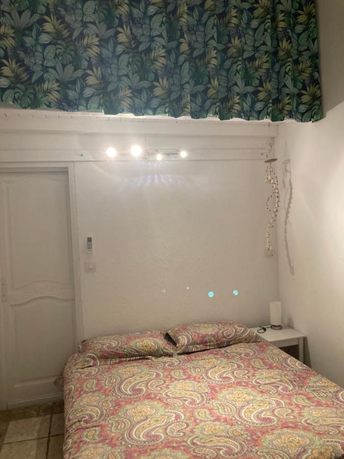 La Coccinelle Panzió Nîmes Kültér fotó